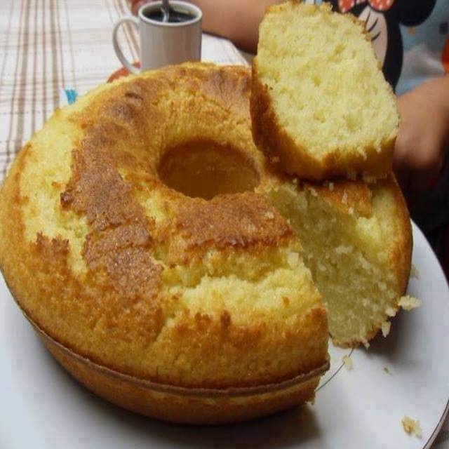 Bolo de Leite Condensado Com Coco