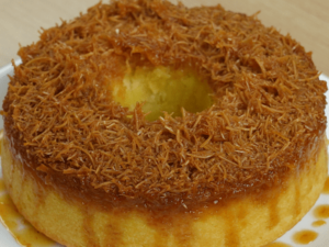 Bolo de coco cremoso