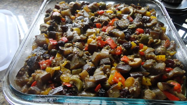 Caponata de berinjela ou antepasto de berinjela