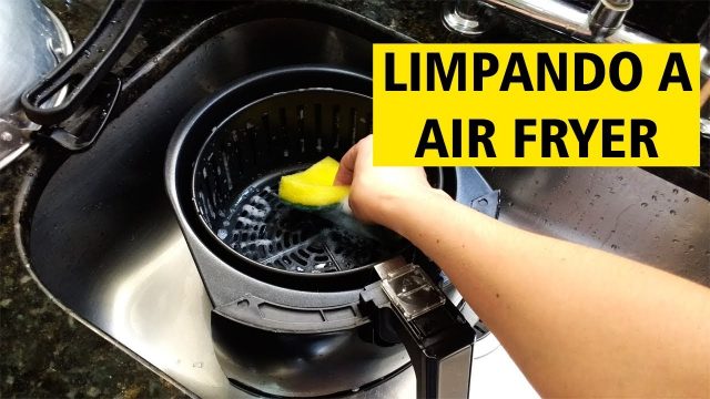 Como limpar Airfryer por dentro