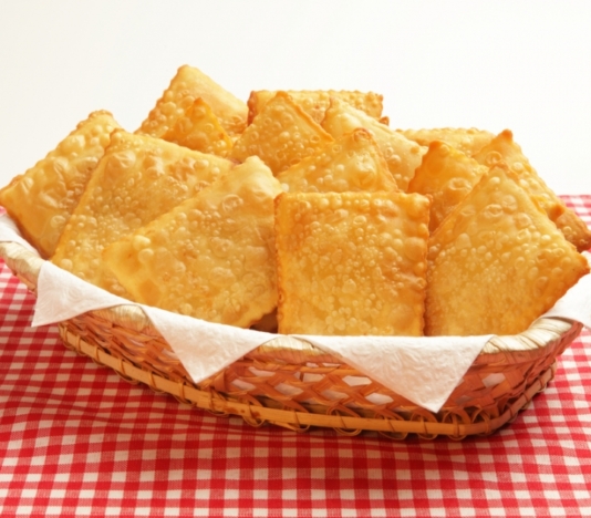 Como fazer pastel de feira profissional 