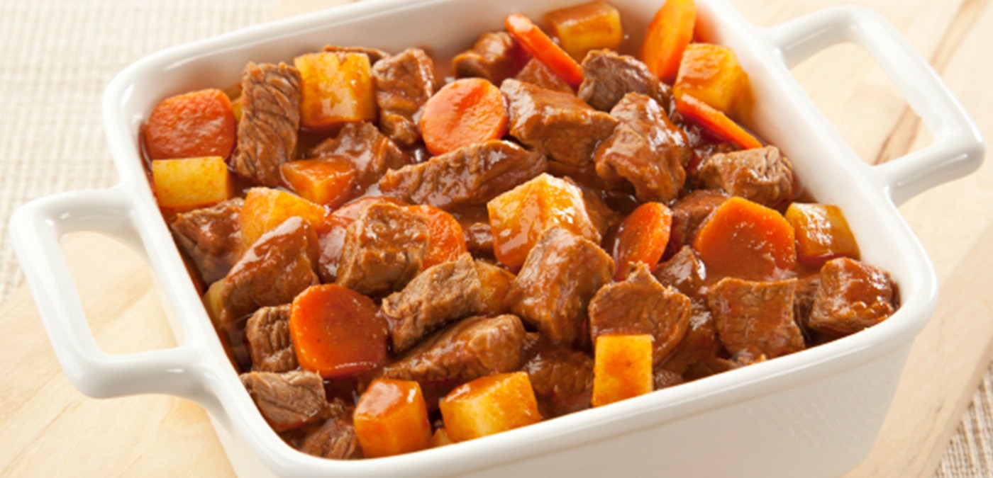 Carne de panela com verduras e legumes