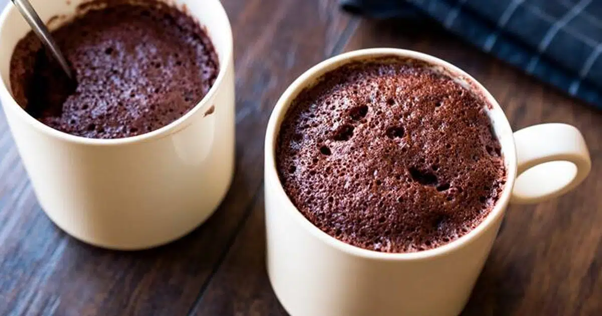 Bolo de caneca no micro-ondas