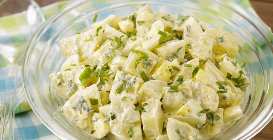 salada de batata com maionese