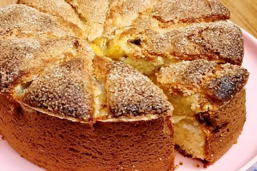 bolo de banana com açúcar e canela