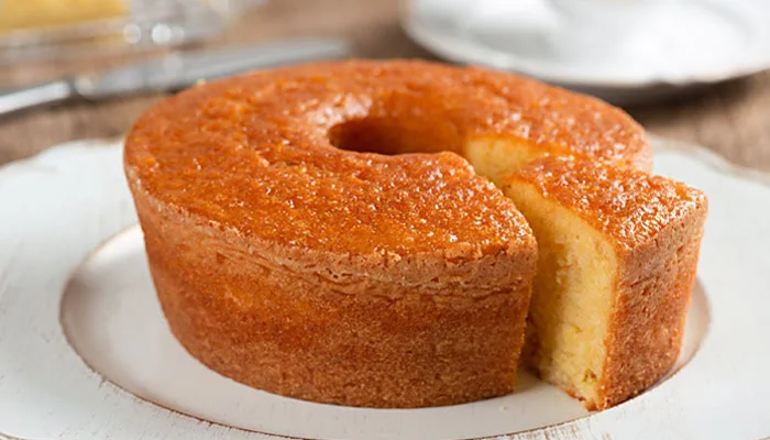 bolo de fubá com creme de leite