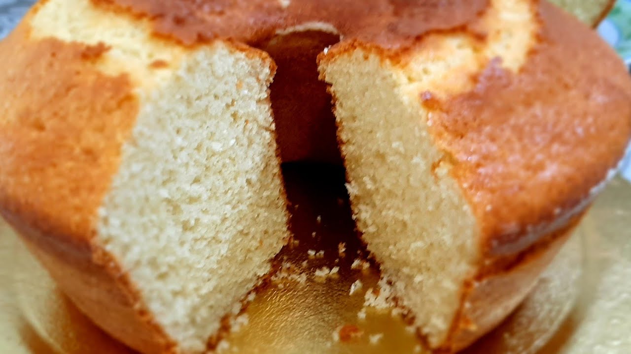 Bolo de amido de milho com coco