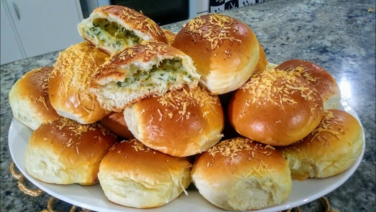 Pão de cebola recheado