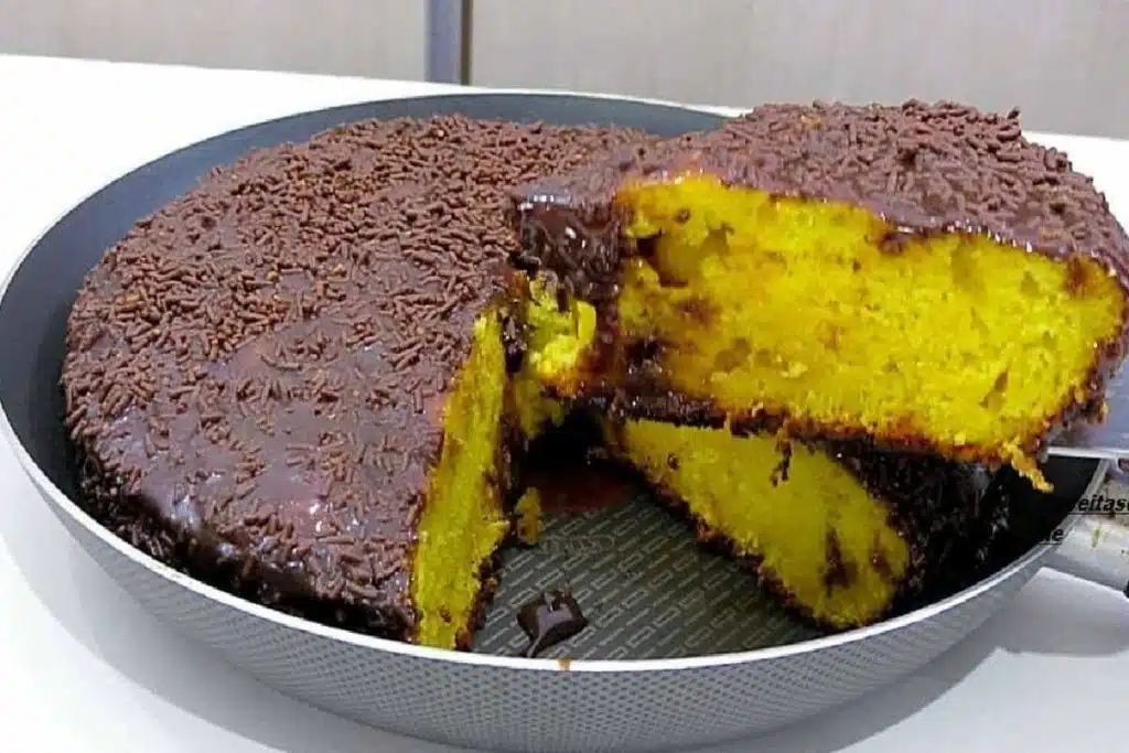 bolo de cenoura na frigideira