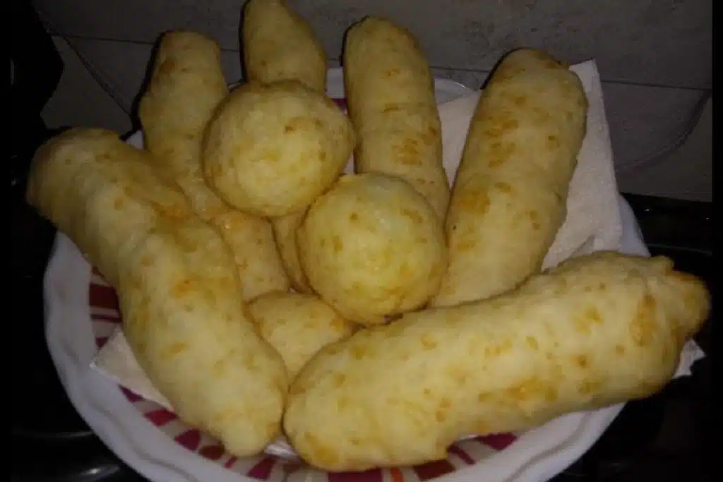 Biscoito de polvilho com queijo