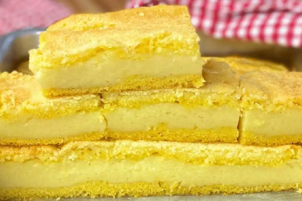 Bolo de fubá cremoso