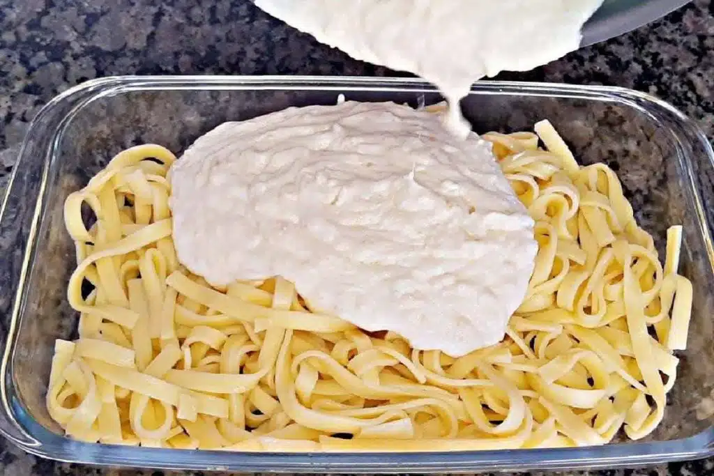 Macarrão com molho branco