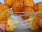 Ler matéria: Bolinha de queijo com maisena. Já comeu? 