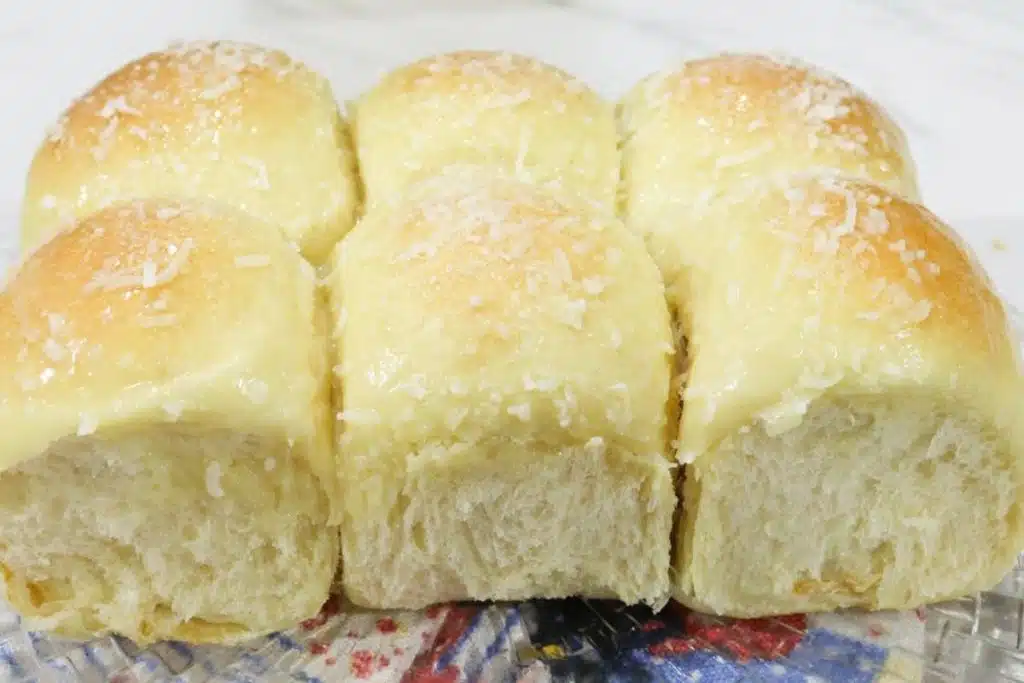 Pão doce de leite condensado